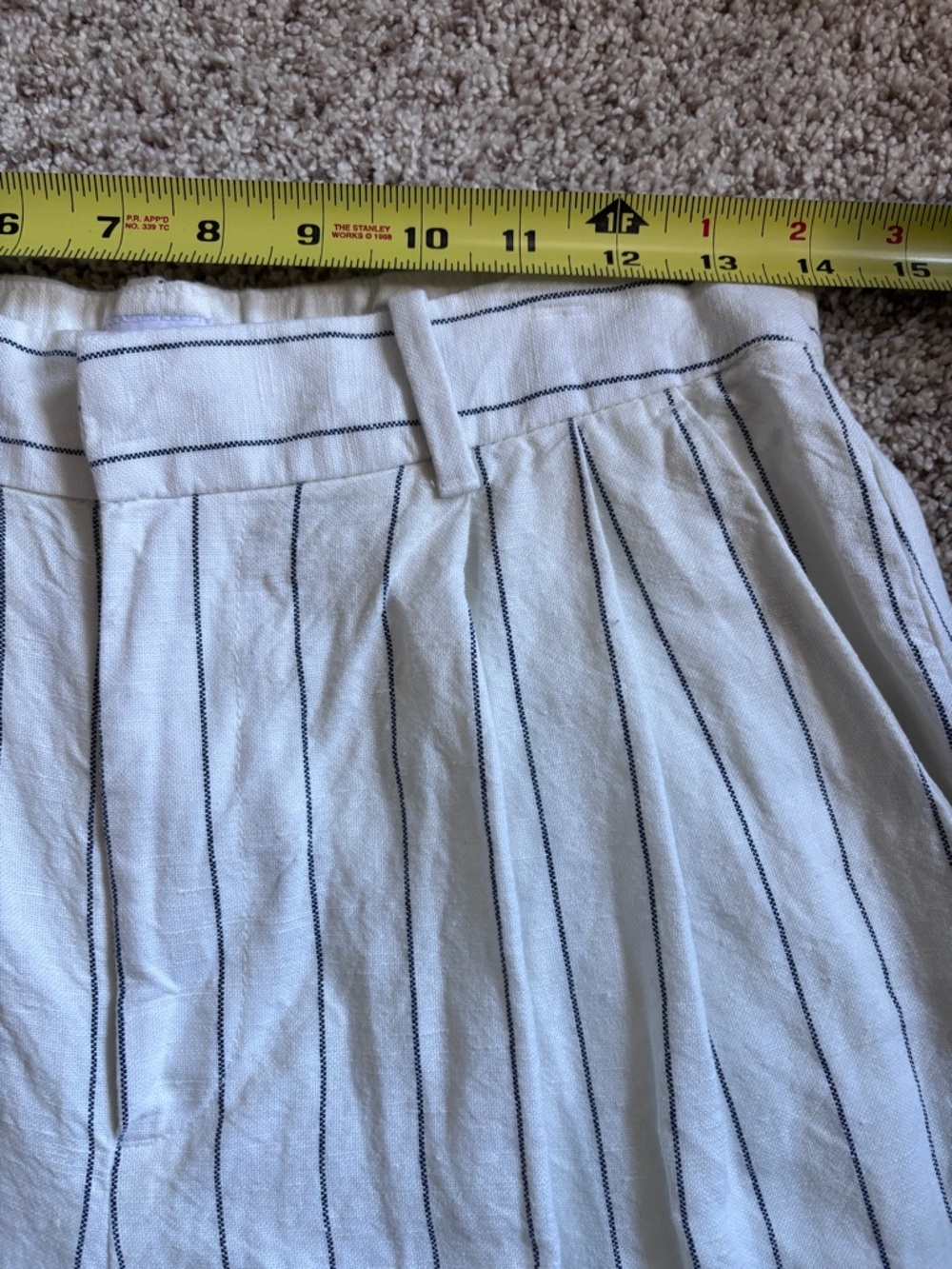 Gap Linen Blend Wide Leg Pleated Pants White Black Pinstripe Coastal Size 4 - Picture 13 of 14